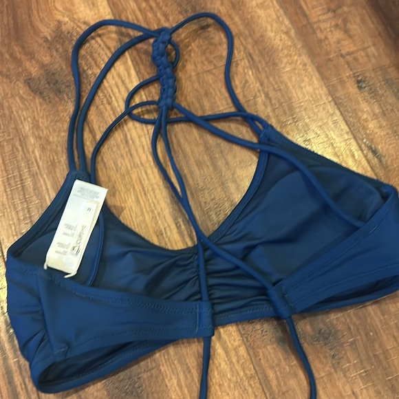 NWOT Cupshe bikini top - Picture 2 of 2